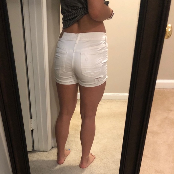 American Eagle White Distressed Denim Midi Shorts - Picture 4 of 6